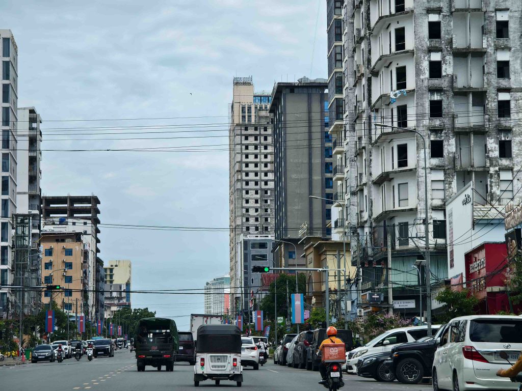 西港园区关停后:谁在撤退,谁又选择留下?